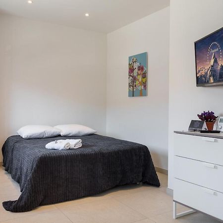 Appart Azur Apartamento Saint-Laurent-du-Var Quarto foto