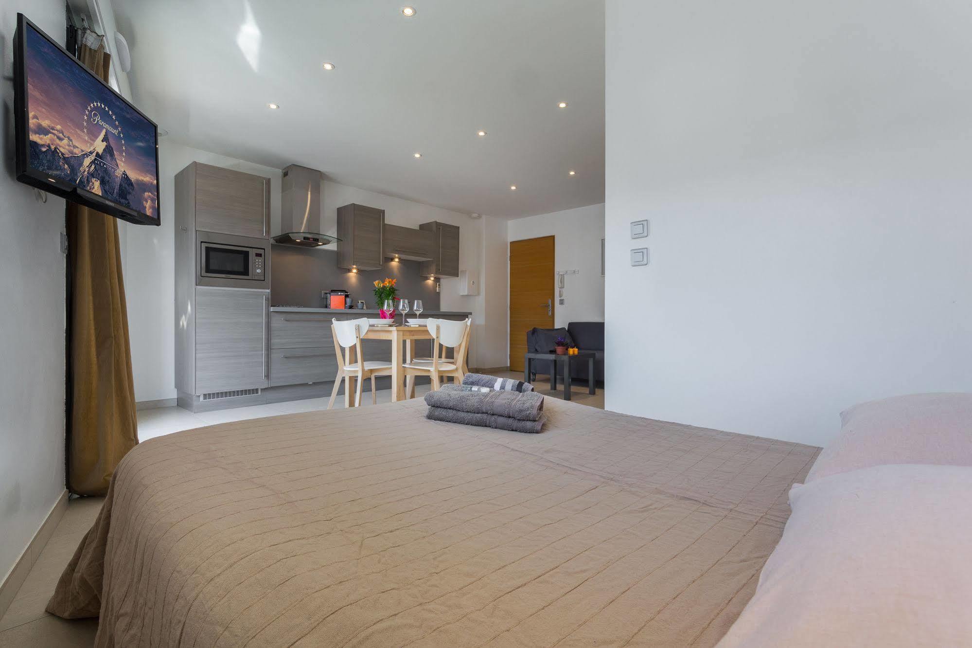 Appart Azur Apartamento Saint-Laurent-du-Var Exterior foto